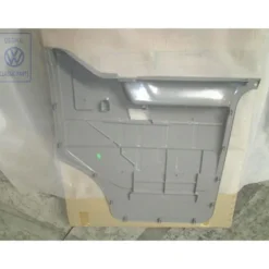 705 867 105 C 7DE : panneau de garniture de porte - door trim panel - Tuerverkleidung