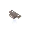 311 831 405 C : moitié de charnière - hinge half - Scharnierhaelfte