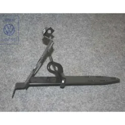 113 707 333 C : support parechocs - bumper bracket - Stossfaengertraeger