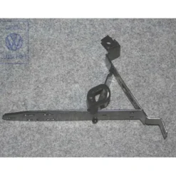 113 707 333 C : support parechocs - bumper bracket - Stossfaengertraeger